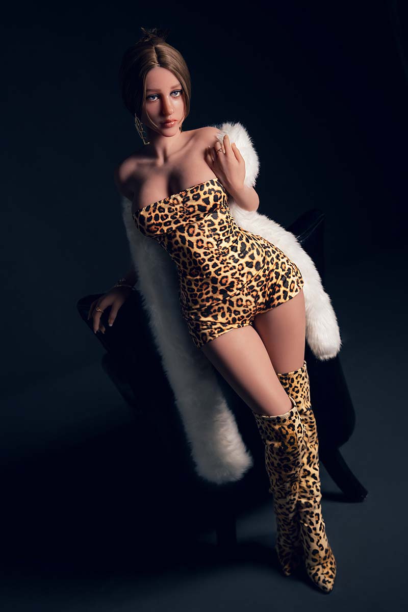 In Stock 4.95ft/150cm Affordable Curve Sex Dolls – Eowyn