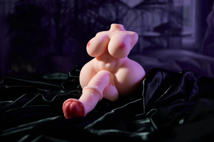 4.6kg/10.1lbs Futa Torso Sex Doll With Penetrable Penis
